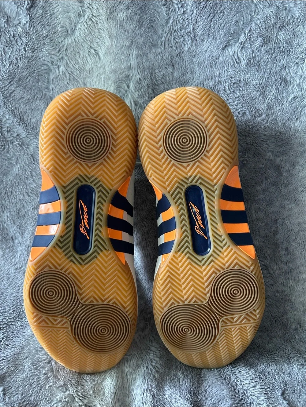 Adidas d.o.n. Issue #5 white victory blue orange size 10 nwob